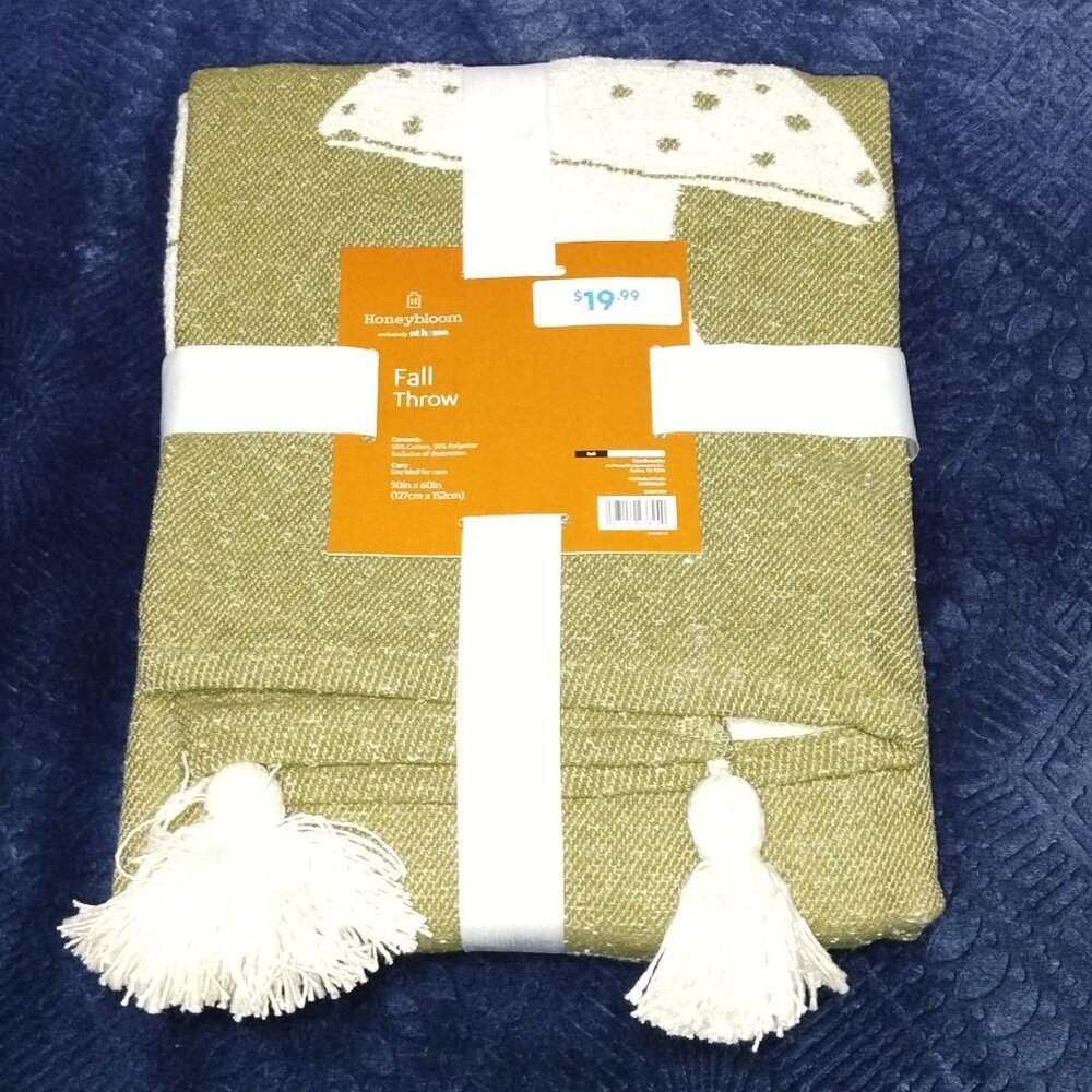 Fall Throw by Honeybloom Size 50" X 60" NWT.